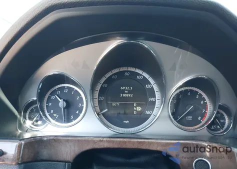 2011 Mercedes-Benz E 550 from USA, damaged, VIN WDDHF7CB2BA470136